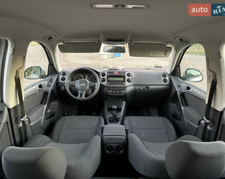 Серый Фольксваген Тигуан, объемом двигателя 1.97 л и пробегом 160 тыс. км за 13950 $, фото 62 на Automoto.ua