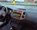 Сірий Фольксваген Тігуан, об'ємом двигуна 2 л та пробігом 115 тис. км за 11200 $, фото 7 на Automoto.ua