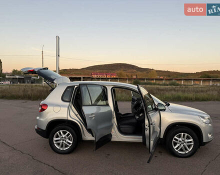 Серый Фольксваген Тигуан, объемом двигателя 1.97 л и пробегом 160 тыс. км за 13950 $, фото 21 на Automoto.ua