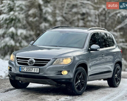 Серый Фольксваген Тигуан, объемом двигателя 2 л и пробегом 265 тыс. км за 11500 $, фото 21 на Automoto.ua