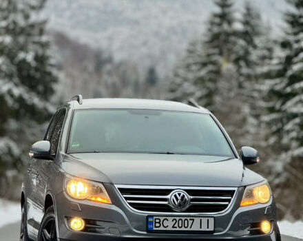 Серый Фольксваген Тигуан, объемом двигателя 2 л и пробегом 265 тыс. км за 11500 $, фото 6 на Automoto.ua