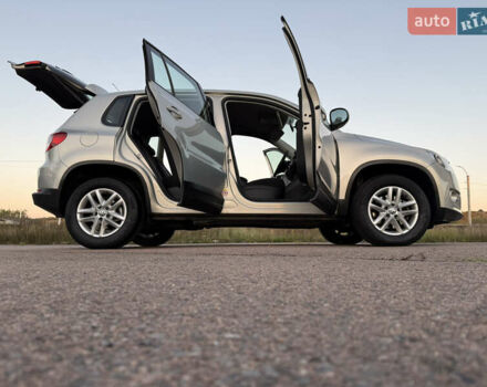 Серый Фольксваген Тигуан, объемом двигателя 1.97 л и пробегом 160 тыс. км за 13950 $, фото 22 на Automoto.ua