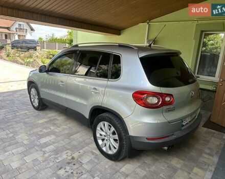 Сірий Фольксваген Тігуан, об'ємом двигуна 2 л та пробігом 268 тис. км за 11600 $, фото 45 на Automoto.ua