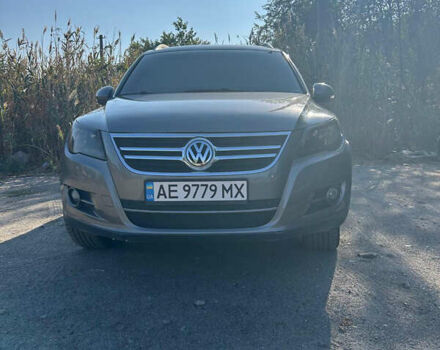 Серый Фольксваген Тигуан, объемом двигателя 1.98 л и пробегом 281 тыс. км за 11700 $, фото 1 на Automoto.ua