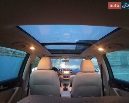 Серый Фольксваген Тигуан, объемом двигателя 2 л и пробегом 280 тыс. км за 9200 $, фото 3 на Automoto.ua