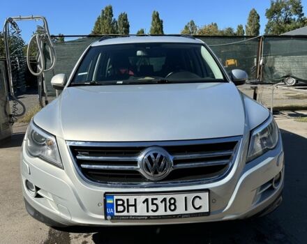 Серый Фольксваген Тигуан, объемом двигателя 2 л и пробегом 132 тыс. км за 10900 $, фото 2 на Automoto.ua