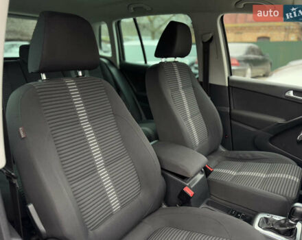 Серый Фольксваген Тигуан, объемом двигателя 2 л и пробегом 285 тыс. км за 10999 $, фото 33 на Automoto.ua