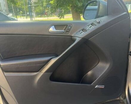 Серый Фольксваген Тигуан, объемом двигателя 1.98 л и пробегом 116 тыс. км за 11200 $, фото 7 на Automoto.ua