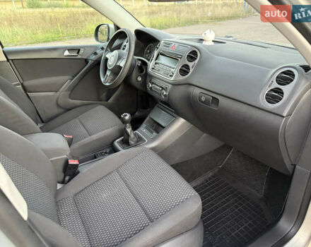 Серый Фольксваген Тигуан, объемом двигателя 1.97 л и пробегом 160 тыс. км за 13950 $, фото 45 на Automoto.ua