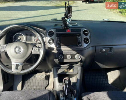 Серый Фольксваген Тигуан, объемом двигателя 1.98 л и пробегом 281 тыс. км за 11700 $, фото 9 на Automoto.ua