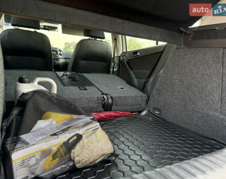 Серый Фольксваген Тигуан, объемом двигателя 1.97 л и пробегом 160 тыс. км за 13950 $, фото 53 на Automoto.ua