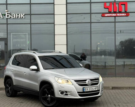 Серый Фольксваген Тигуан, объемом двигателя 2 л и пробегом 225 тыс. км за 11500 $, фото 5 на Automoto.ua