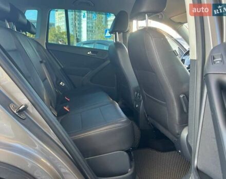 Серый Фольксваген Тигуан, объемом двигателя 2 л и пробегом 201 тыс. км за 11400 $, фото 20 на Automoto.ua