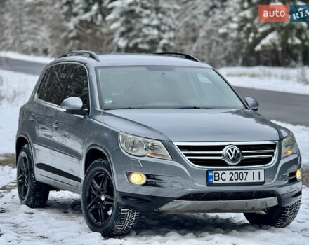 Серый Фольксваген Тигуан, объемом двигателя 2 л и пробегом 265 тыс. км за 11500 $, фото 12 на Automoto.ua