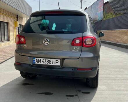 Серый Фольксваген Тигуан, объемом двигателя 2 л и пробегом 240 тыс. км за 8199 $, фото 3 на Automoto.ua