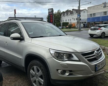 Серый Фольксваген Тигуан, объемом двигателя 2 л и пробегом 132 тыс. км за 10900 $, фото 20 на Automoto.ua