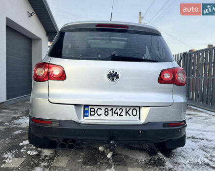 Серый Фольксваген Тигуан, объемом двигателя 2 л и пробегом 158 тыс. км за 9550 $, фото 12 на Automoto.ua