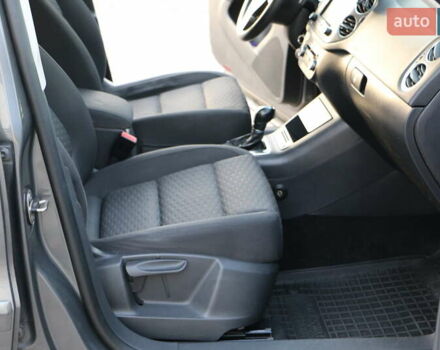 Серый Фольксваген Тигуан, объемом двигателя 2 л и пробегом 219 тыс. км за 12300 $, фото 15 на Automoto.ua