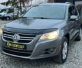 Серый Фольксваген Тигуан, объемом двигателя 2 л и пробегом 244 тыс. км за 11000 $, фото 3 на Automoto.ua