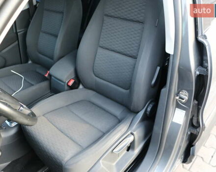 Серый Фольксваген Тигуан, объемом двигателя 2 л и пробегом 219 тыс. км за 12300 $, фото 14 на Automoto.ua