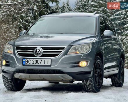 Серый Фольксваген Тигуан, объемом двигателя 2 л и пробегом 265 тыс. км за 11500 $, фото 20 на Automoto.ua