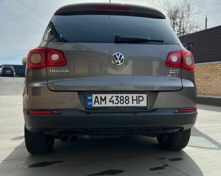 Серый Фольксваген Тигуан, объемом двигателя 2 л и пробегом 240 тыс. км за 8199 $, фото 4 на Automoto.ua