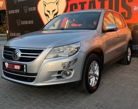 Серый Фольксваген Тигуан, объемом двигателя 2 л и пробегом 112 тыс. км за 10500 $, фото 1 на Automoto.ua