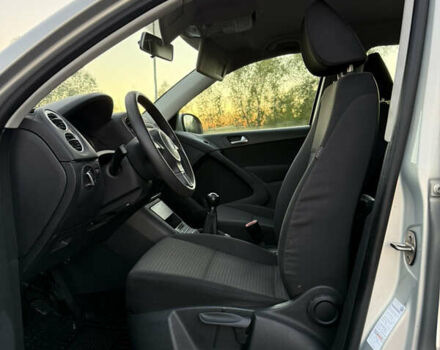 Серый Фольксваген Тигуан, объемом двигателя 1.97 л и пробегом 160 тыс. км за 13950 $, фото 39 на Automoto.ua