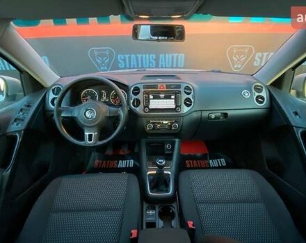 Серый Фольксваген Тигуан, объемом двигателя 2 л и пробегом 112 тыс. км за 10500 $, фото 31 на Automoto.ua