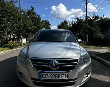 Сірий Фольксваген Тігуан, об'ємом двигуна 2 л та пробігом 290 тис. км за 9900 $, фото 10 на Automoto.ua