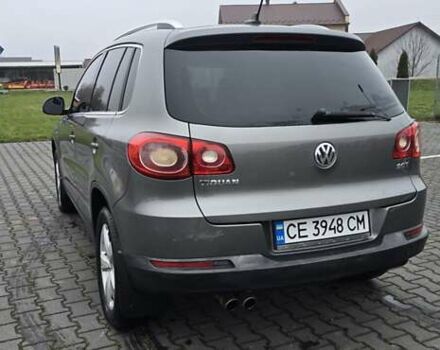 Сірий Фольксваген Тігуан, об'ємом двигуна 2 л та пробігом 191 тис. км за 9200 $, фото 11 на Automoto.ua