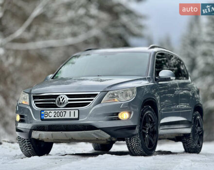 Серый Фольксваген Тигуан, объемом двигателя 2 л и пробегом 265 тыс. км за 11500 $, фото 18 на Automoto.ua