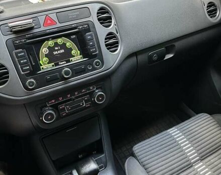 Сірий Фольксваген Тігуан, об'ємом двигуна 2 л та пробігом 268 тис. км за 11600 $, фото 8 на Automoto.ua