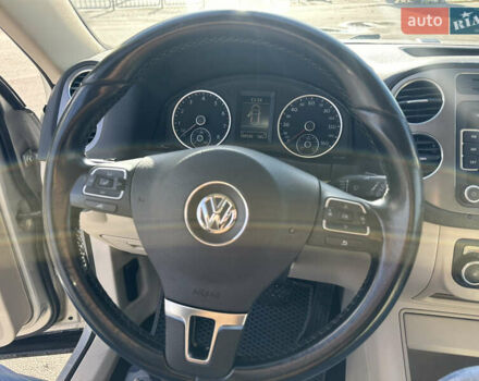 Сірий Фольксваген Тігуан, об'ємом двигуна 2 л та пробігом 295 тис. км за 8700 $, фото 15 на Automoto.ua
