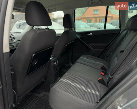 Серый Фольксваген Тигуан, объемом двигателя 2 л и пробегом 285 тыс. км за 10999 $, фото 27 на Automoto.ua