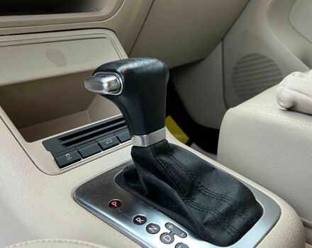 Серый Фольксваген Тигуан, объемом двигателя 2 л и пробегом 244 тыс. км за 11000 $, фото 15 на Automoto.ua