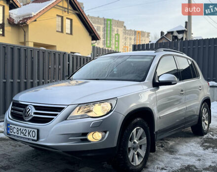 Сірий Фольксваген Тігуан, об'ємом двигуна 2 л та пробігом 157 тис. км за 9900 $, фото 8 на Automoto.ua