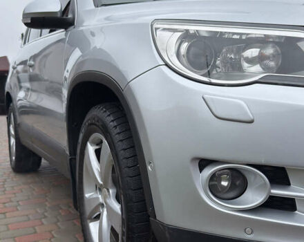 Сірий Фольксваген Тігуан, об'ємом двигуна 1.97 л та пробігом 250 тис. км за 11900 $, фото 3 на Automoto.ua