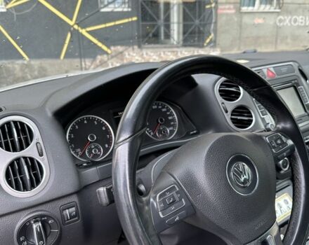 Серый Фольксваген Тигуан, объемом двигателя 2 л и пробегом 132 тыс. км за 10900 $, фото 15 на Automoto.ua