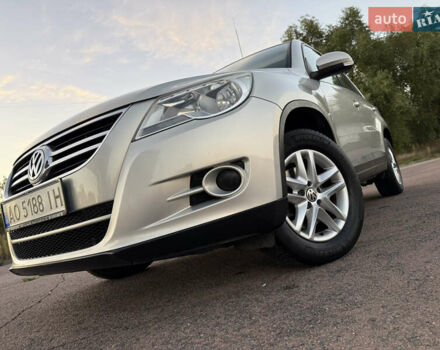 Серый Фольксваген Тигуан, объемом двигателя 1.97 л и пробегом 160 тыс. км за 13950 $, фото 31 на Automoto.ua