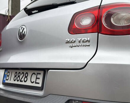 Сірий Фольксваген Тігуан, об'ємом двигуна 1.97 л та пробігом 250 тис. км за 11900 $, фото 8 на Automoto.ua