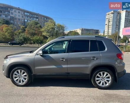 Серый Фольксваген Тигуан, объемом двигателя 2 л и пробегом 201 тыс. км за 11400 $, фото 8 на Automoto.ua