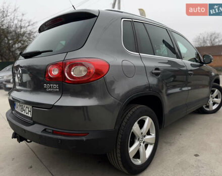 Серый Фольксваген Тигуан, объемом двигателя 2 л и пробегом 285 тыс. км за 10999 $, фото 14 на Automoto.ua