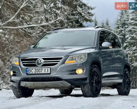 Серый Фольксваген Тигуан, объемом двигателя 2 л и пробегом 265 тыс. км за 11500 $, фото 17 на Automoto.ua