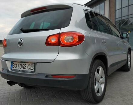 Сірий Фольксваген Тігуан, об'ємом двигуна 1.97 л та пробігом 280 тис. км за 12500 $, фото 4 на Automoto.ua