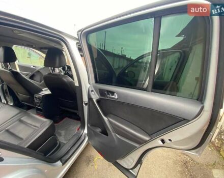 Серый Фольксваген Тигуан, объемом двигателя 1.98 л и пробегом 228 тыс. км за 9000 $, фото 26 на Automoto.ua