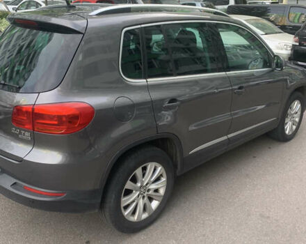 Серый Фольксваген Тигуан, объемом двигателя 1.98 л и пробегом 250 тыс. км за 11750 $, фото 10 на Automoto.ua