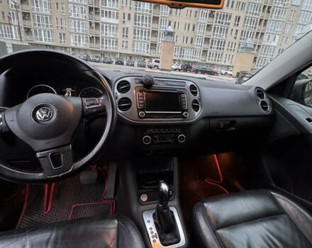 Сірий Фольксваген Тігуан, об'ємом двигуна 1.98 л та пробігом 225 тис. км за 10400 $, фото 8 на Automoto.ua