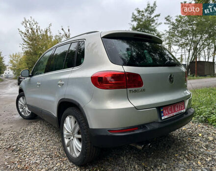 Сірий Фольксваген Тігуан, об'ємом двигуна 2 л та пробігом 272 тис. км за 9499 $, фото 7 на Automoto.ua