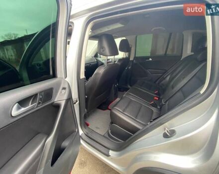 Серый Фольксваген Тигуан, объемом двигателя 1.98 л и пробегом 228 тыс. км за 9000 $, фото 21 на Automoto.ua